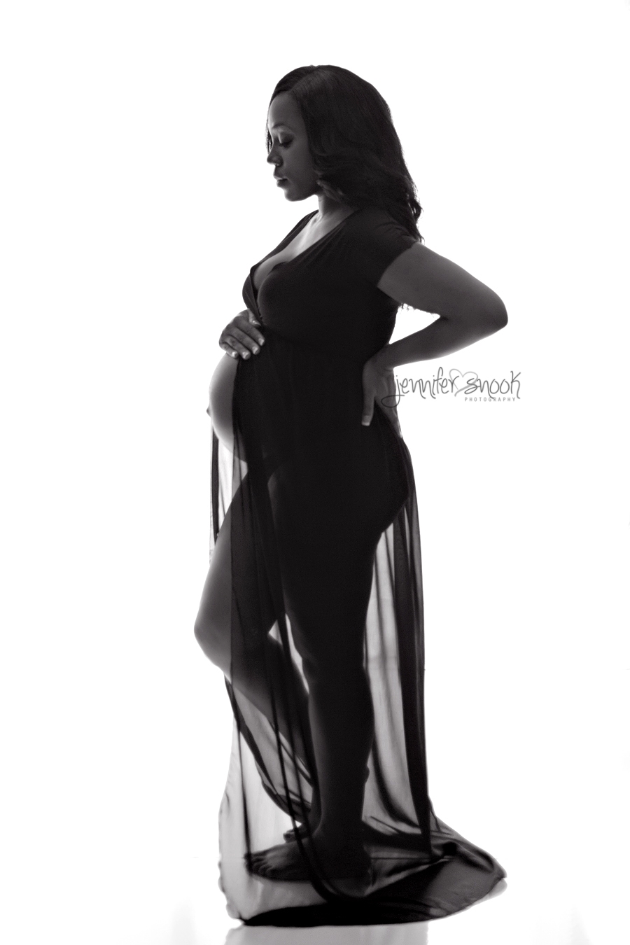 Maternity photographer in Atlanta, GA