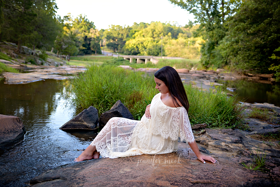 beautiful maternity pictures near me
